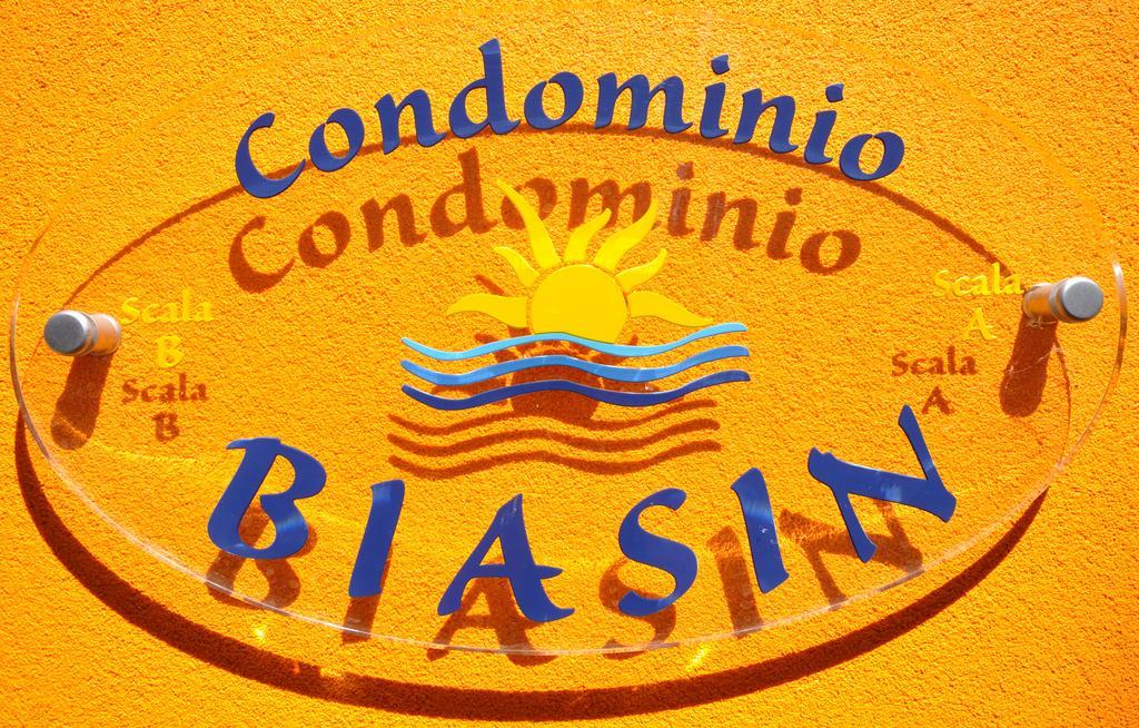 Condominio Biasin Bibione Bagian luar foto